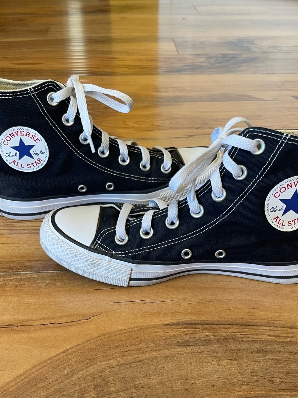 Converse High Top Sneakers in Black and White - Size M5 W7